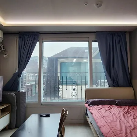 Sadang Station Double And Single Studios